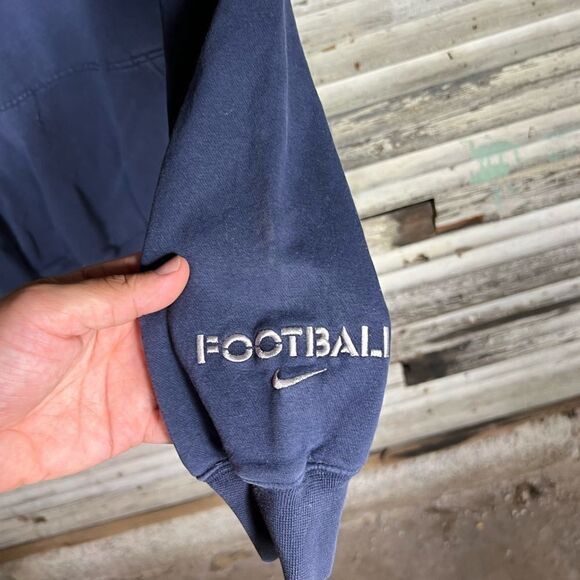 Vintage Nike Hoodie - Picture 5 of 8